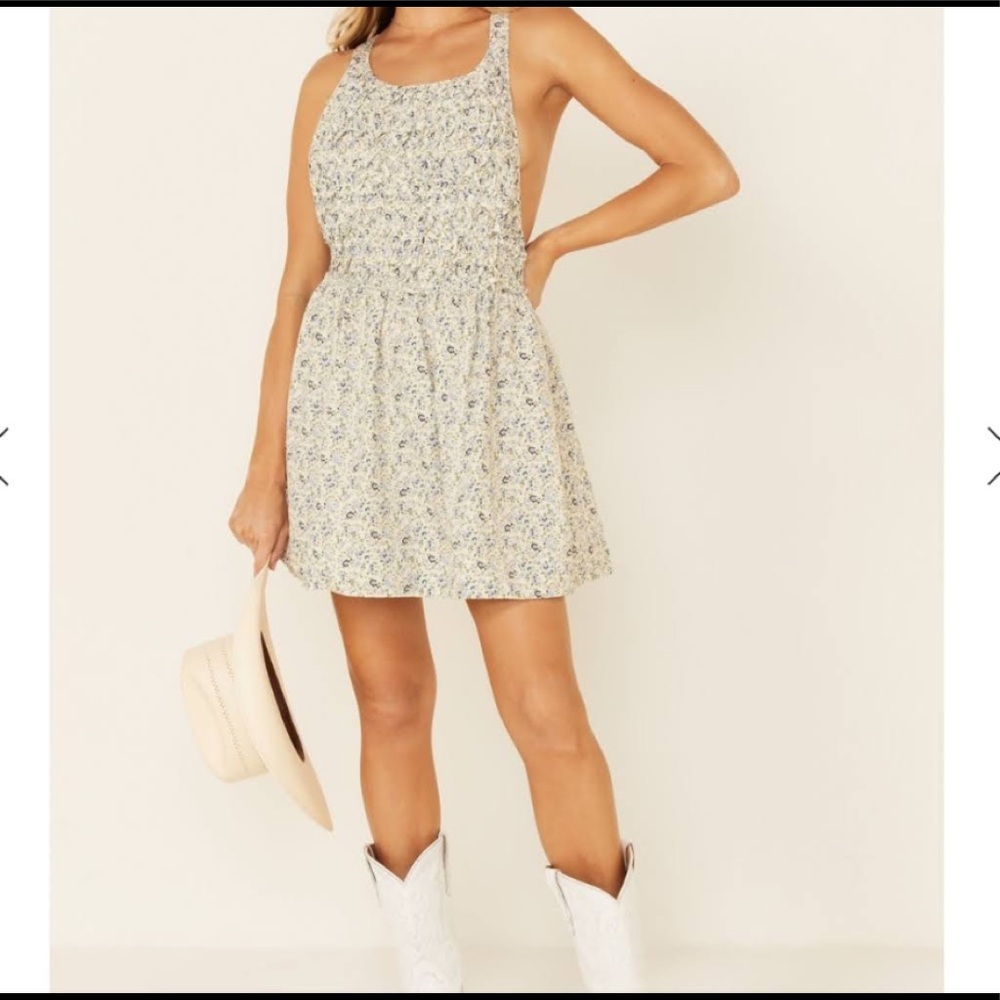 Petunia Sleeveless Minidress
FREE PEOPLE
Sz Large